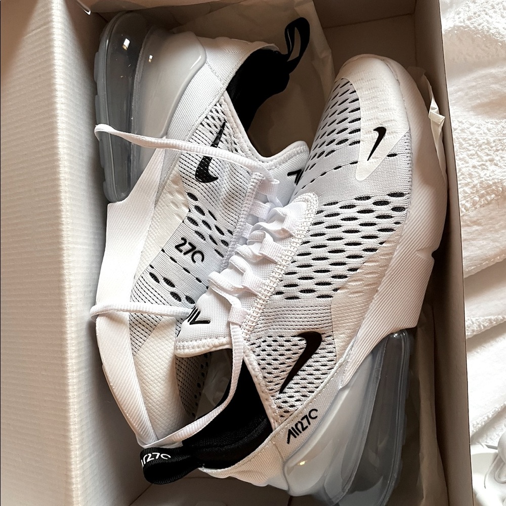 Nike sneakers size 8